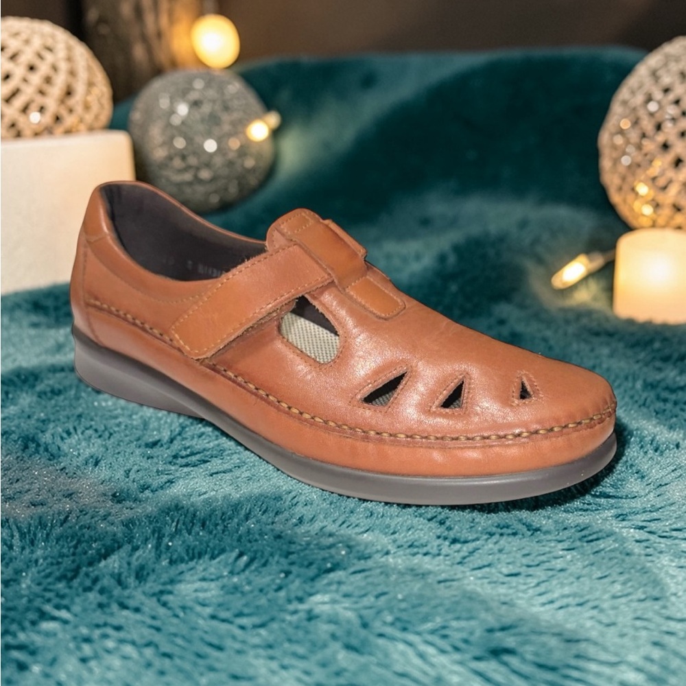 SAS Womens Roamer Tripad Comfort Shoes Size 10 S Brown Fisherman Sandal Chestnut